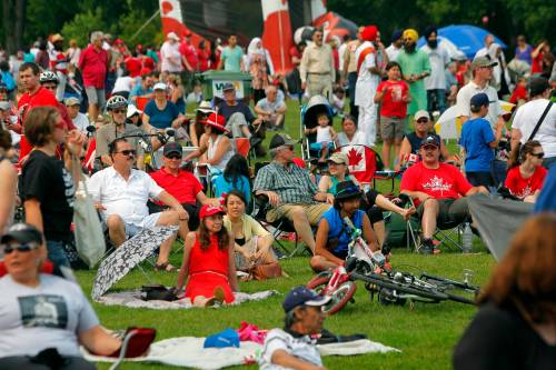 BORIS MINKEVICH/ FREE PRESS FILES 
                                There&rsquo;s free activities galore at Assiniboine Park on Monday.