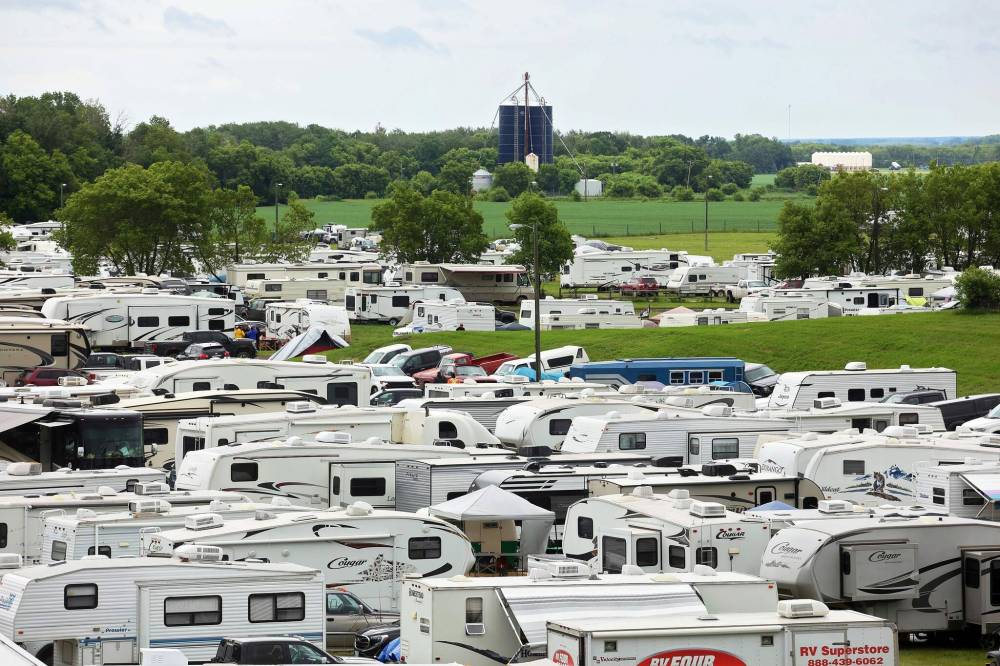 TIM SMITH / THE BRANDON SUN Campers line the fields at Dauphin’s Countryfest.