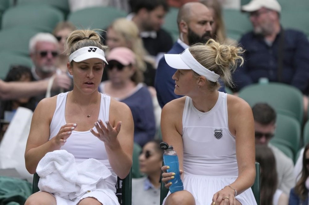 Shining Stars: Sinjakova and Townsend Win Wimbledon Ladies' Doubles Title - Journey to Victory