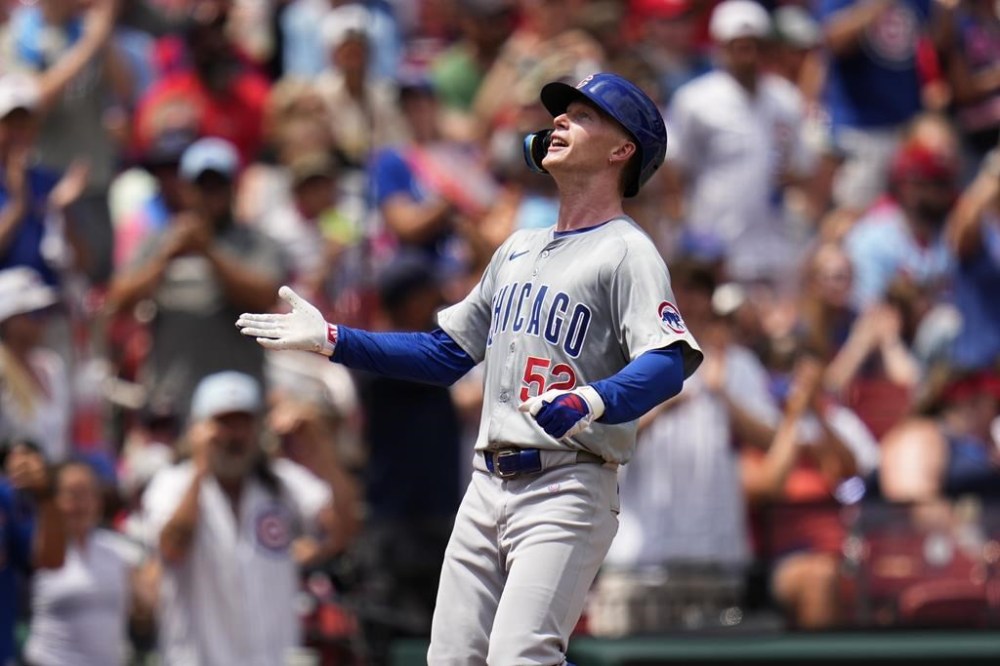 Chicago Cubs' Pete Crow-Armstrong rounds the bases after hitting a solo home run during the fifth inning of a baseball game against the St. Louis Cardinals Sunday, July 14, 2024, in St. Louis. (AP Photo/Jeff Roberson)