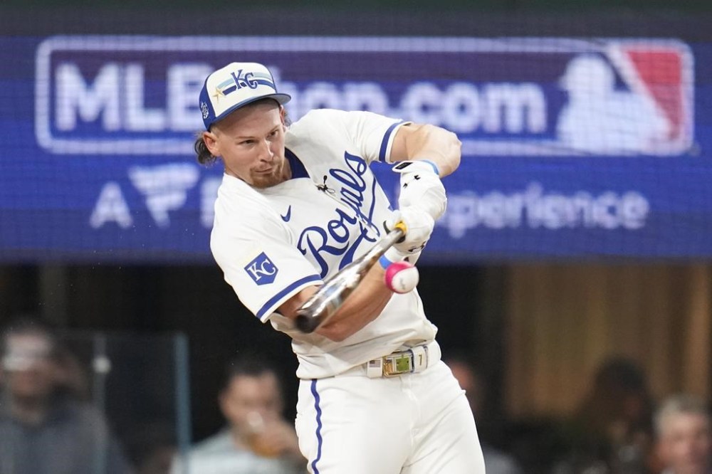 American League's Bobby Witt Jr., of the Kansas City Royals, connects during the MLB baseball All-Star Home Run Derby, Monday, July 15, 2024, in Arlington, Texas. (AP Photo/Julio Cortez)