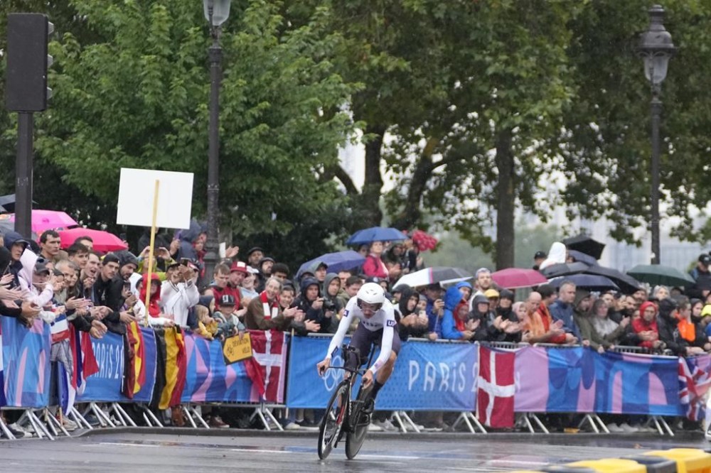 Brandon McNulty, of United States, competes in the men's cycling time trial event, at the 2024 Summer Olympics, Saturday, July 27, 2024, in Paris, France. (AP Photo/Dar Yasin)
