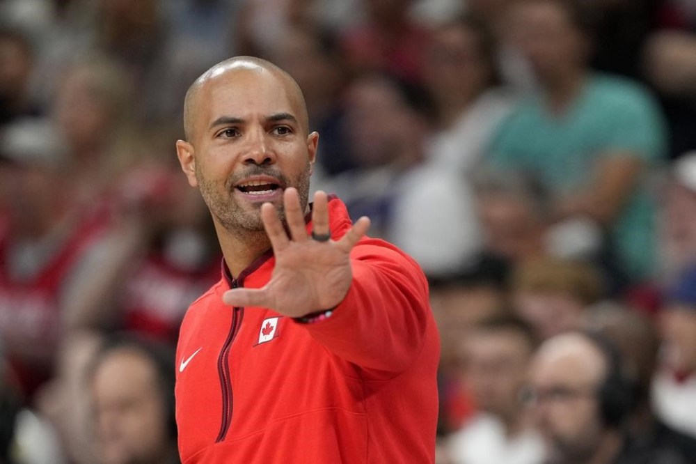 Canada head coach Jordi Fernandez gestures in a men's basketball game against Australia at the 2024 Summer Olympics, Tuesday, July 30, 2024, in Villeneuve-d'Ascq, France. (AP Photo/Michael Conroy)