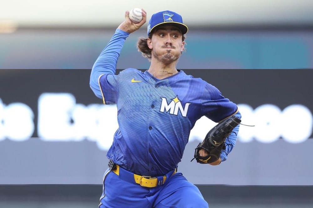 Minnesota Twins starting pitcher Joe Ryan delivers against the Chicago White Sox during the first inning of a baseball game, Friday, Aug. 2, 2024, in Minneapolis. (AP Photo/Matt Krohn)