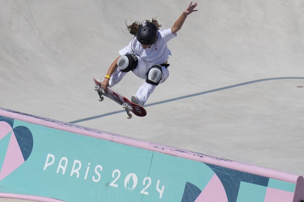 Fay De Fazio Ebert of Canada competes during the women's skateboarding park preliminaries at the 2024 Summer Olympics, Tuesday, Aug. 6, 2024, in Paris, France. THE CANADIAN PRESS/AP/Vadim Ghirda
