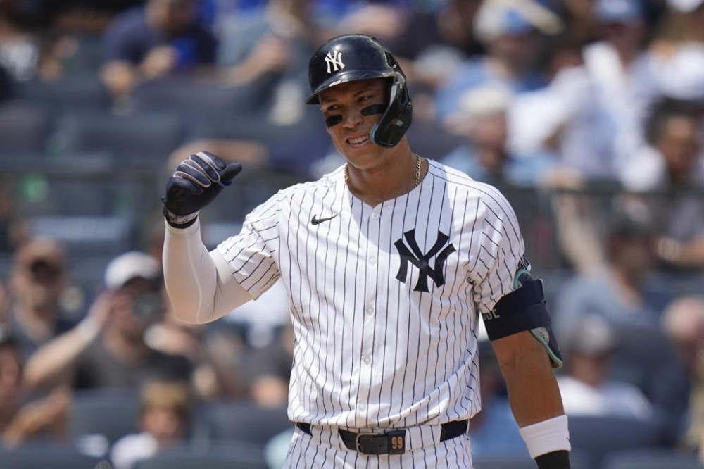 New York Yankees' Aaron Judge reacts after a strike during the first inning of a baseball game against the Toronto Blue Jays at Yankee Stadium, Sunday, Aug. 4, 2024, in New York. (AP Photo/Seth Wenig)