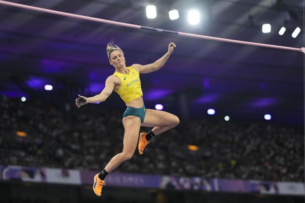 Nina Kennedy, of Australia, competes during the women's pole vault final at the 2024 Summer Olympics, Wednesday, Aug. 7, 2024, in Saint-Denis, France.. (AP Photo/Bernat Armangue)