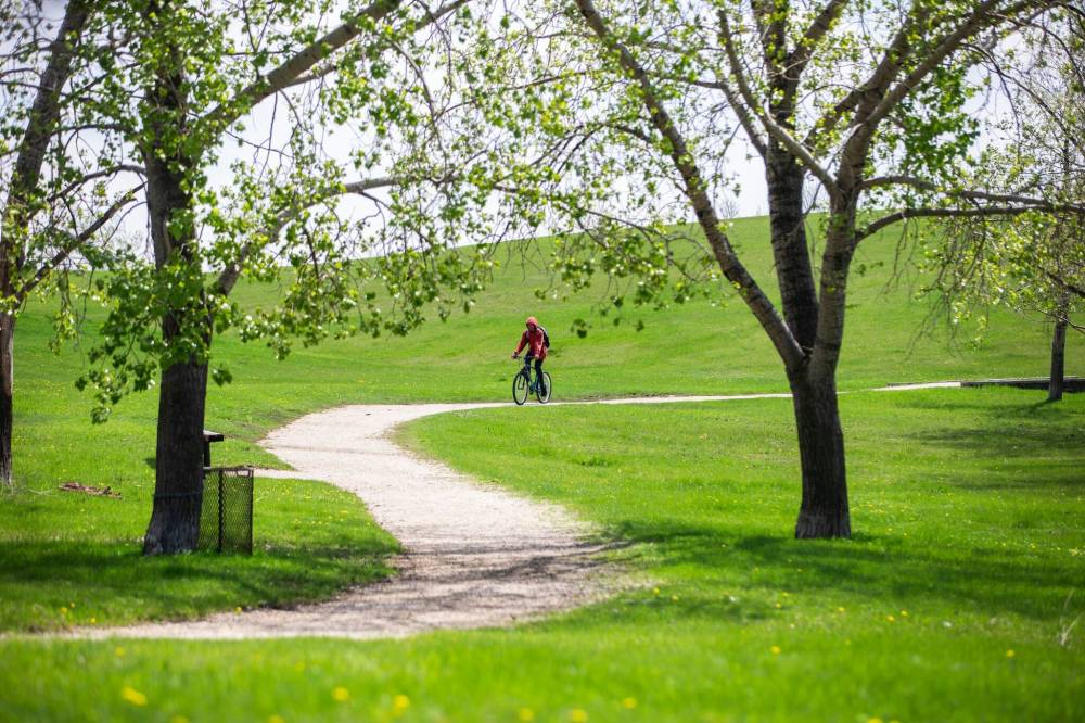 MIKAELA MACKENZIE / FREE PRESS FILES
                                New sidewalks, a bike network, road and bridge improvements, expanded road capacity, multimodal corridor improvements, and changing how and where trucks move throughout the city are proposed in the city’s 2050 transportation plan.