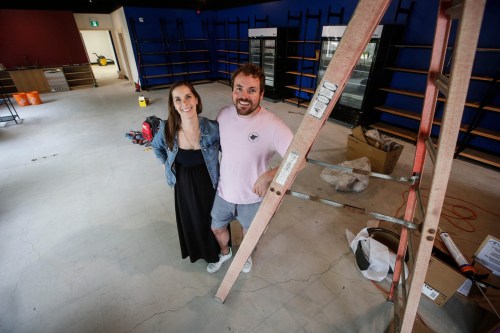 JOHN WOODS / FREE PRESS
Jessie and Shane Halliburton, co-founders of Sobr Market, a non-alcoholic beverage company, are photographed in their new space on Academy Road in Winnipeg Tuesday, July 23, 2024. The company is expanding including multiple locations in Toronto.

Reporter: gabby
