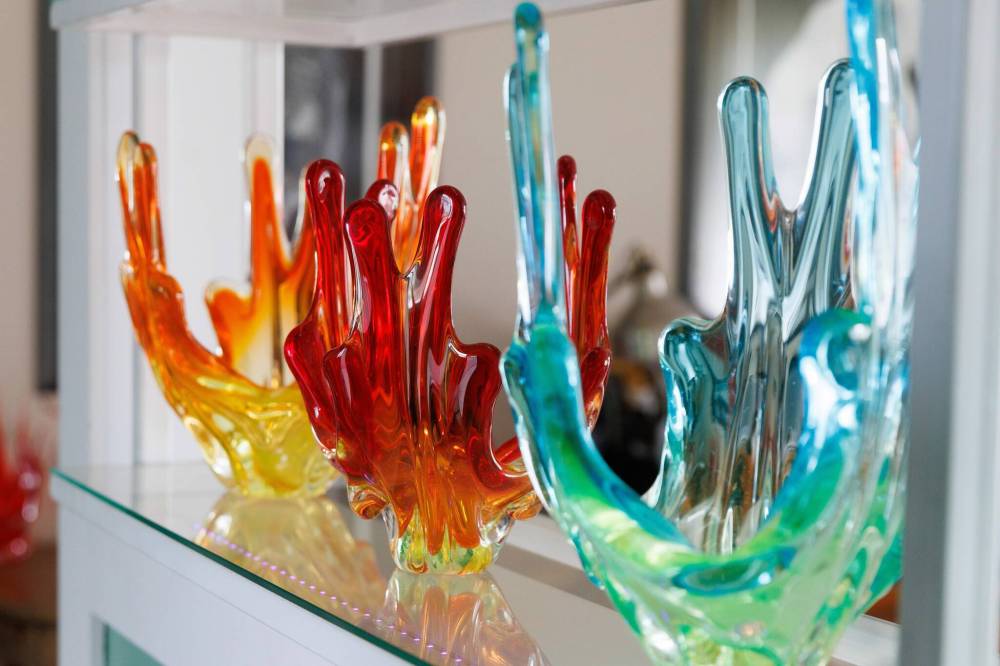 MIKE DEAL / FREE PRESS
Ken Huss got into chalet glass years ago when he was running a gallery in Yukon, and has continued to collect it, since moving from Winnipeg to Holland, Man.