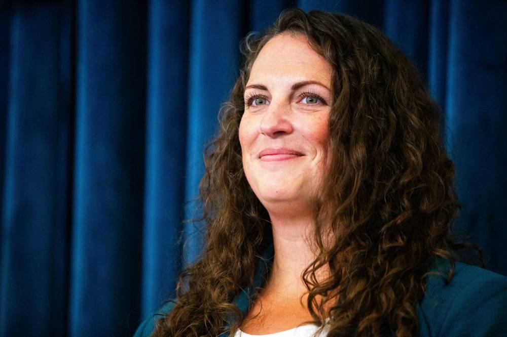 MIKAELA MACKENZIE / FREE PRESS file
Newly sworn-in Tuxedo MLA Carla Compton will be his special adviser on nursing, culture and safety, as well as co-chair a provincial health care advisory table with Dr. Eric Jacobsohn.