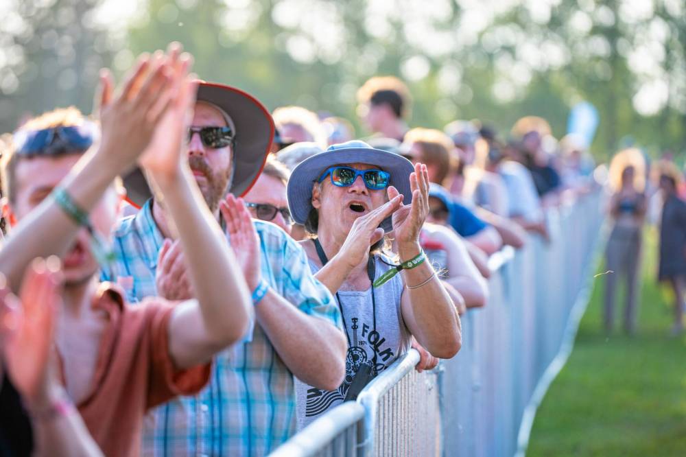 NIC ADAM / FREE PRESS
Fans take in Lucinda Williams' performance.