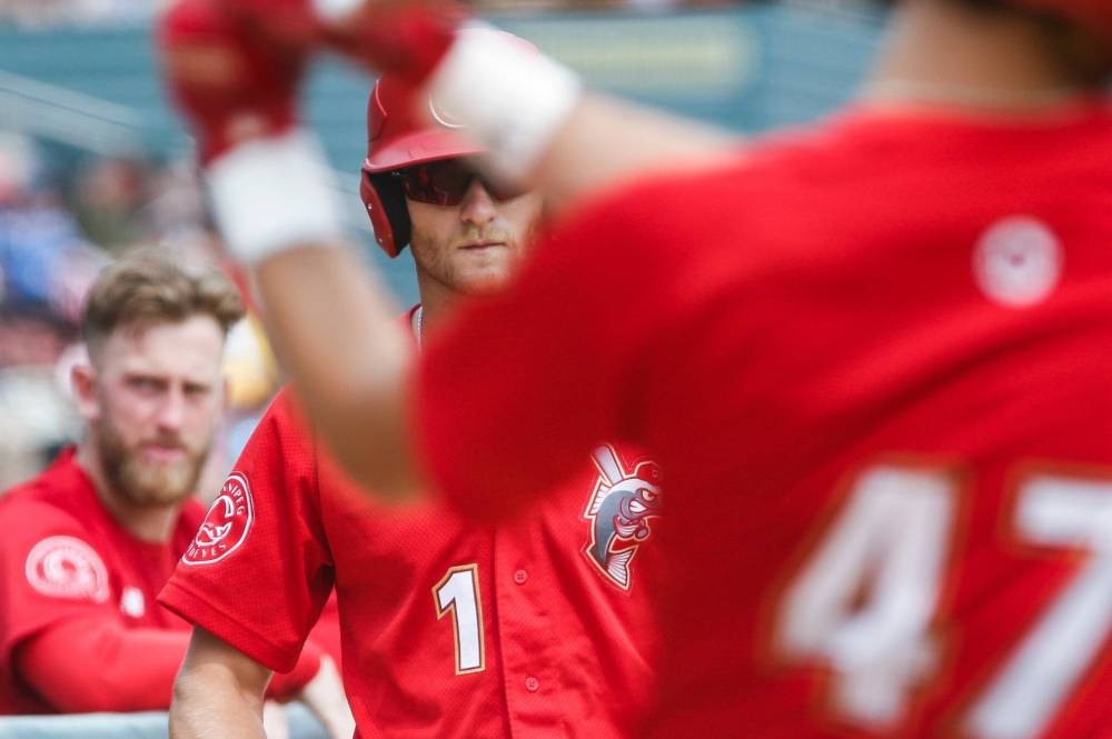 Winnipeg Goldeyes’ Andy Armstrong (1) gets ready to bat against the Milwaukee Milkmen. (John Woods / Free Press)