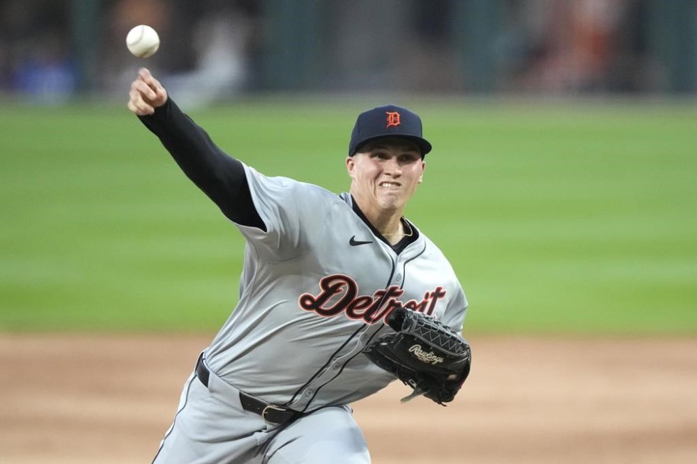 Detroit Tigers starting pitcher Ty Madden delivers in his Major League debut during the first inning of a baseball game against the Chicago White Sox on Monday, Aug. 26, 2024, in Chicago. (AP Photo/Charles Rex Arbogast)