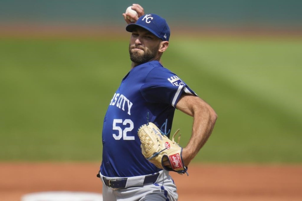 Kansas City Royals' Michael Wacha pitches in the first inning of a baseball game against the Cleveland Guardians Wednesday, Aug. 28, 2024, in Cleveland. (AP Photo/Sue Ogrocki)