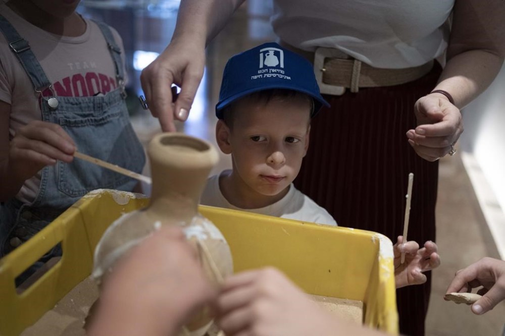 Jar Edith An Israeli boy who broke an ancient jar learns how the museum is ...