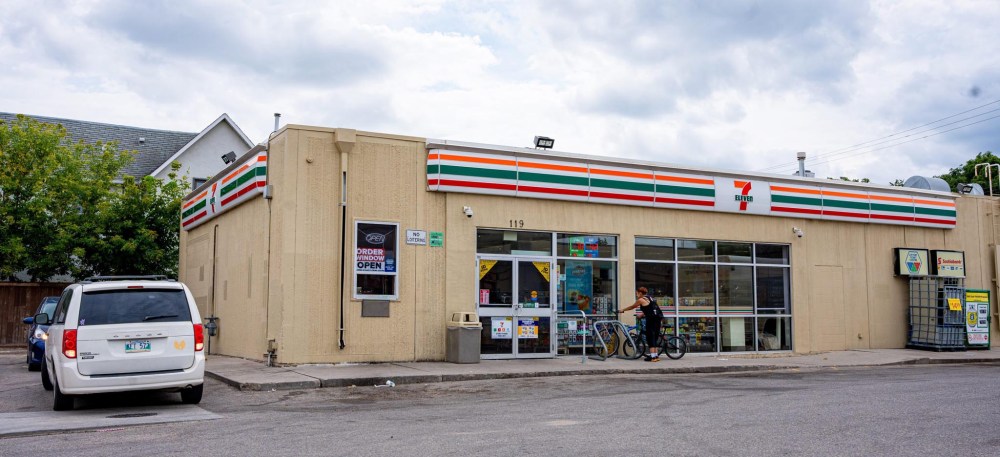 NIC ADAM / FREE PRESS FILES
A 7-Eleven at Flora Avenue and Salter Street is one of 10 in the city that may close.