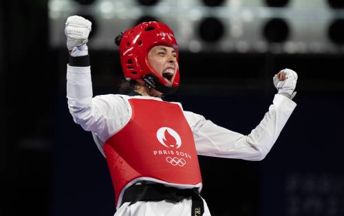 ADRIAN WYLD / THE CANADIAN PRESS
                                Canada&rsquo;s Skylar Park celebrates after defeating Laetitia Aoun to win the bronze medal in the women&rsquo;s 57kg taekwondo at the Summer Olympics, Thursday, August 8, 2024 in Paris.
