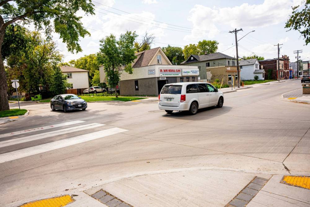 NIC ADAM / FREE PRESS FILES
The 300 block of Selkirk Avenue, near Aikins Street, where the police responded to a stabbing of a male youth suffering from extensive serious injuries.