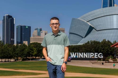 MIKE DEAL / FREE PRESS
                                Anthony Urso showcases his drone photography on Instagram and it&rsquo;s making people see Winnipeg differently.