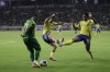Shorta's Iraqi player Ameer Sabah, left, fights for the ball during the AFC Champions League Elite West Region football match between Iraq's Al-Shorta and Saudi Arabia's Al-Nassr at the Al-Madina Stadium in Baghdad, Iraq, Tuesday, Sept 16, 2024. (AP Photo/Anmar Khalil)