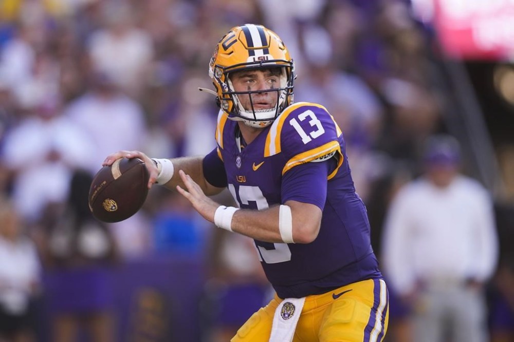 No. 14 LSU takes 3game winning streak into matchup with explosive