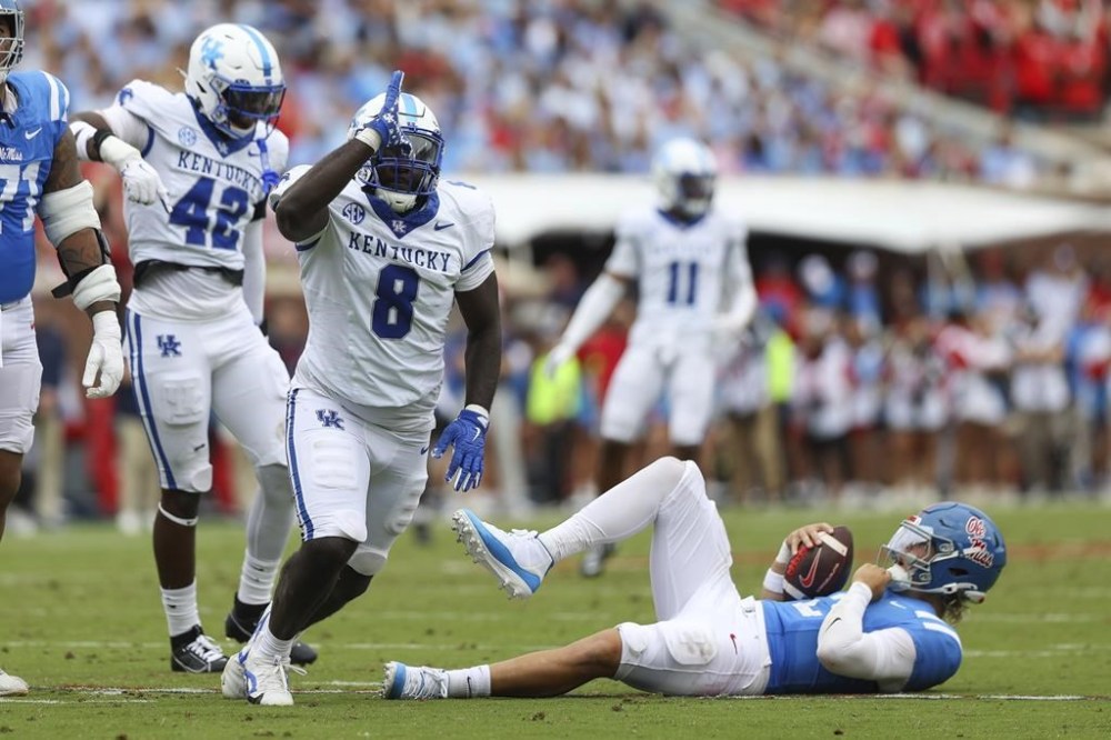 Kentucky upsets No. 6 Mississippi 2017 with late TD and missed FG by