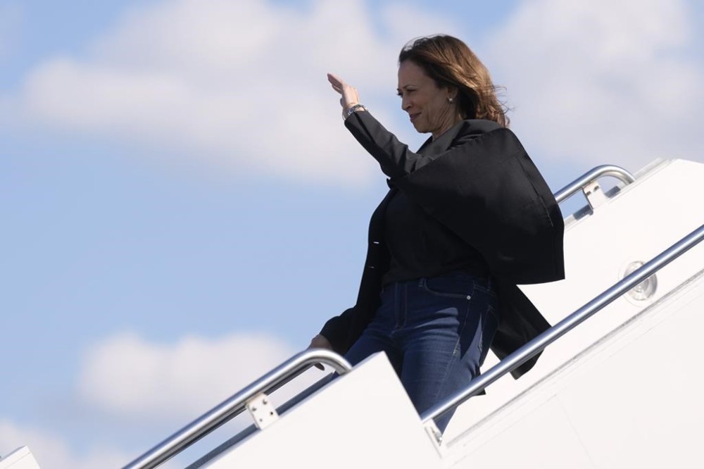 Democratic presidential nominee Vice President Kamala Harris arrives on Air Force Two at Charlotte Douglas International Airport, Saturday, October 5, 2024, in Charlotte, N.C., for a briefing on the damage from Hurricane Helene. (AP Photo/Chris Carlson)
