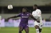 Fiorentina's Moise Kean, left, fights for the ball with Milan's Fikayo Tomori during the Serie A soccer match between Fiorentina and Milan, at Artemio Franchi Stadium in Florence, Italy, Sunday Oct. 6, 2024 (Massimo Paolone/LaPresse via AP)
