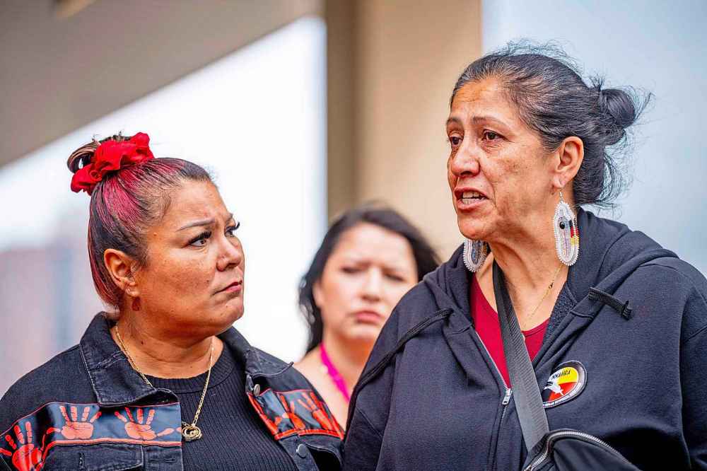NIC ADAM / FREE PRESS
Lori Bateman, the victim's sister, said she wants justice for Tammy. Roughly 100 protesters gathered at Portage and Main on Wednesday to call for justice for Tammy Bateman.
