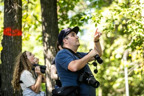 MIKAELA MACKENZIE / FREE PRESS
                                Indigenous Birding Club co-founder Justin Rasmussen (right) leads group&rsquo;s weekly walk.