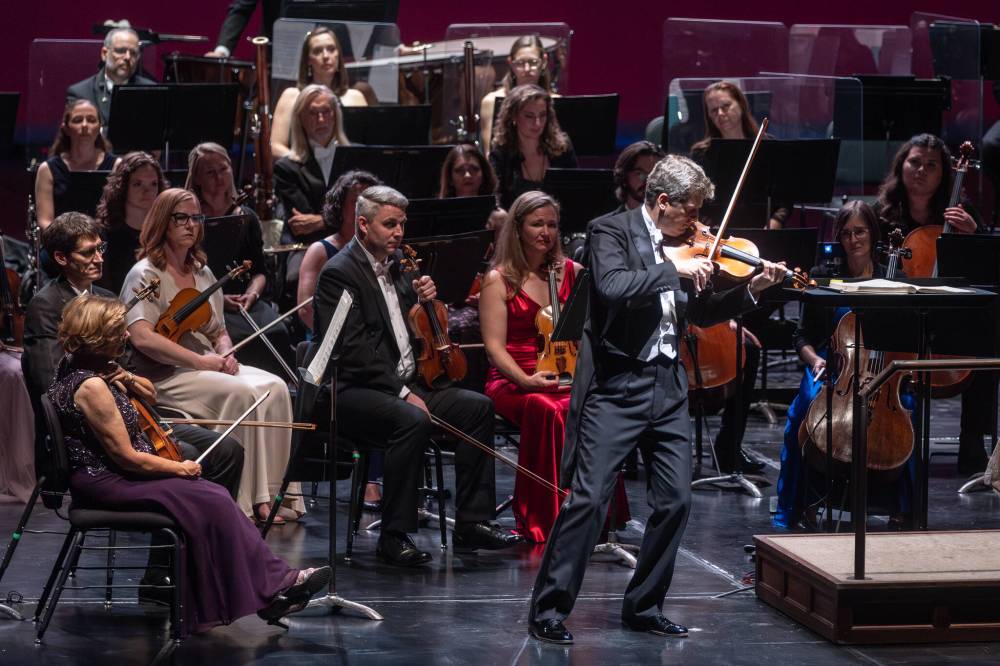 Matt Duboff photo
                                Soloist James Ehnes dedicated his encore to the WSO’s “beloved concertmaster” Gwen Hoebig, who will be stepping down at the end of this season.