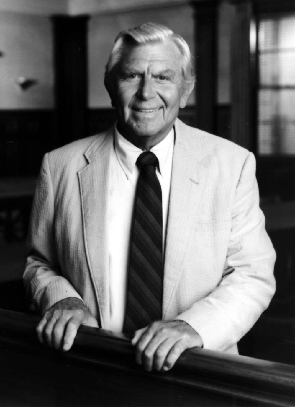 Andy Griffith portrayed the wily, witty defence lawyer Ben Matlock in the television series “Matlock.”