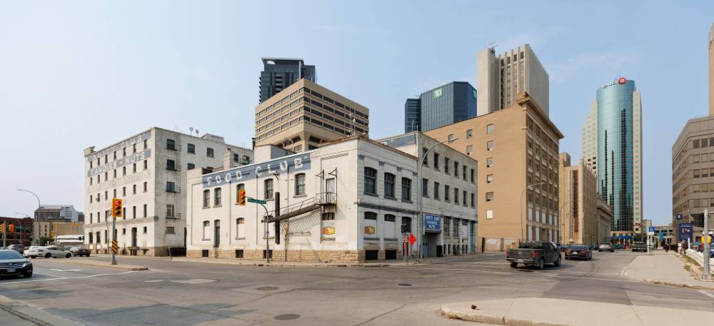 MIKE DEAL / FREE PRESS
The Nutty Club’s once-bustling manufacturing facilities at the intersection of Pioneer Avenue and Portage Avenue East now sit vacant.
