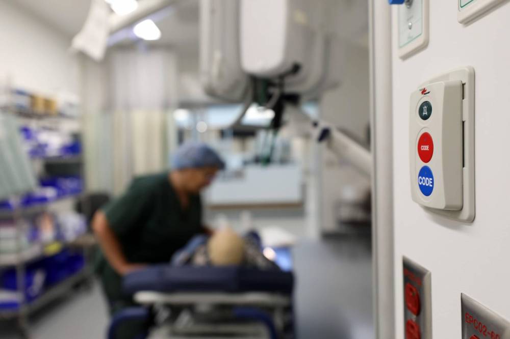 RUTH BONNEVILLE / FREE PRESS FILES
                                The growth of for-profit nursing agencies is hurting, rather than helping, Manitoba’s health-care system.