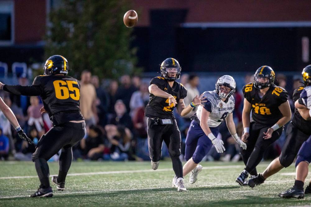 BROOK JONES / FREE PRESS FILES
A fight broke out among spectators at a high school football game after the Dakota Lancers hosted the Grant Park Pirates.