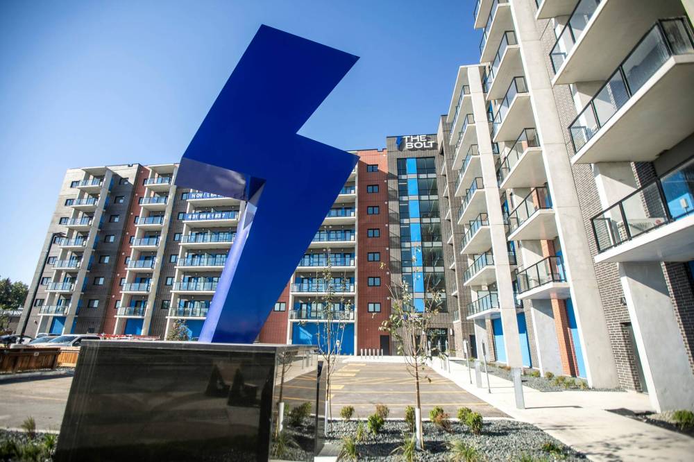 MIKAELA MACKENZIE / FREE PRESS
The Bolt is a $55-million, 181-unit luxury apartment block located at 2735 Pembina Hwy..
