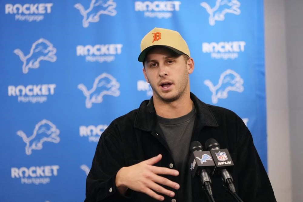 Jared Goff and Lions visit Cowboys with QB coming off record 18-for-18 game – Winnipeg Free Press