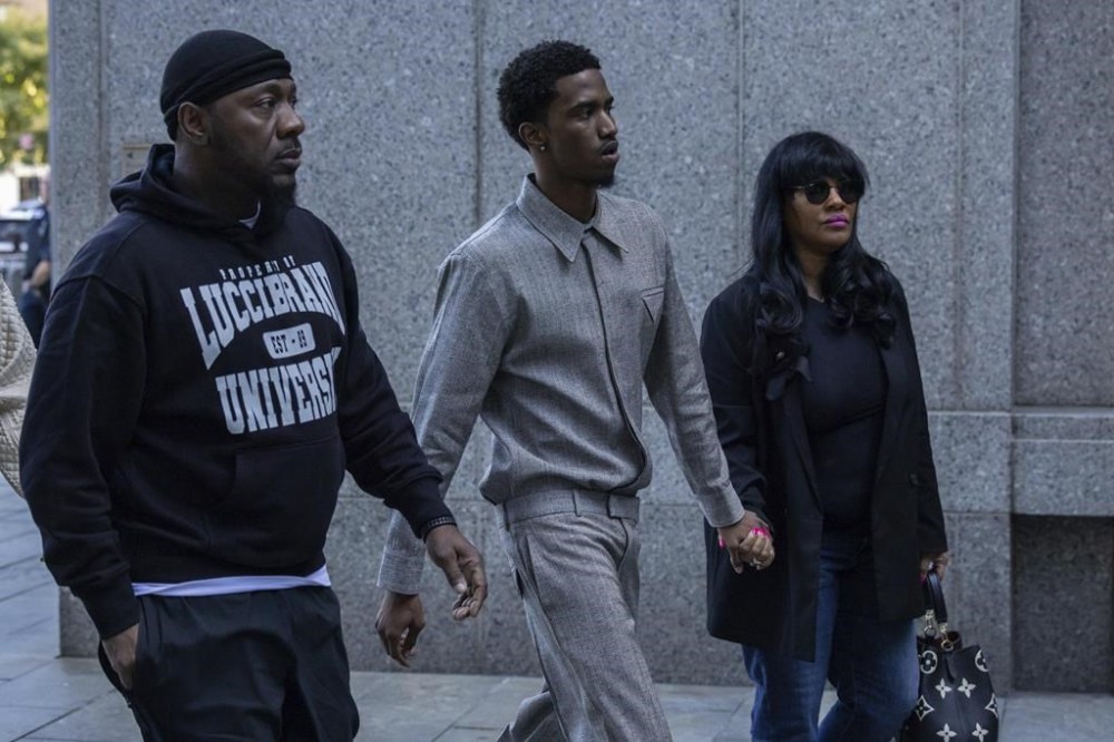 King Combs, center, arrives at Manhattan federal court, Thursday, Oct. 10 2024, in New York. (AP Photo/Yuki Iwamura)