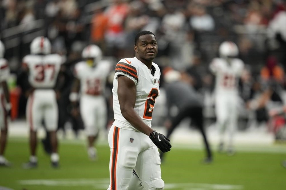 Cleveland Browns wide receiver Amari Cooper looks on before an NFL football game against the Las Vegas Raiders Sunday, Sept. 29, 2024, in Las Vegas. (AP Photo/John Locher)