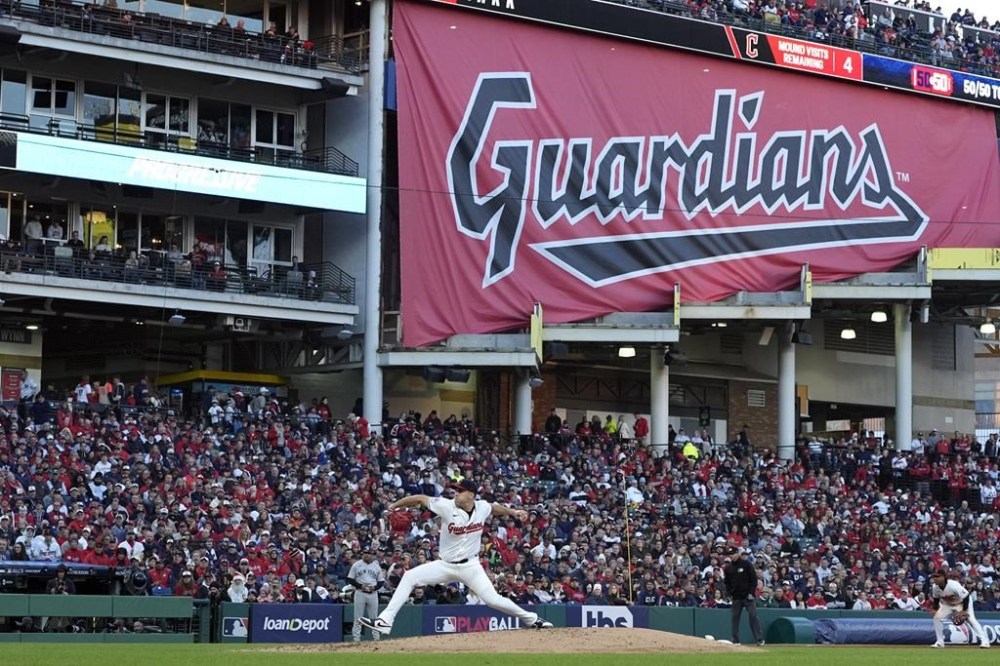 Cleveland Guardians starting pitcher Matthew Boyd throws against the New York Yankees during the fourth inning in Game 3 of the baseball AL Championship Series Thursday, Oct. 17, 2024, in Cleveland.(AP Photo/Godofredo Vásquez )