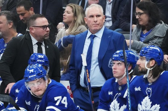 Toronto Maple Leafs head coach Craig Berube (centre) (Nathan Denette / The Canadian Press files)