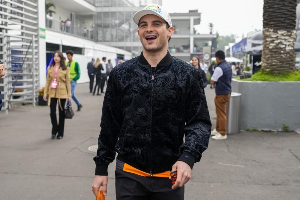 McLaren driver Pato O'Ward, of Mexico, arrives for the first free practice ahead of the Formula One Mexico Grand Prix auto race, at the Hermanos Rodriguez racetrack in Mexico City, Friday, Oct. 25, 2024. (AP Photo/Moises Castillo)