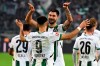 Monchengladbach's Franck Honorat, center left, celebrates scoring with Tim Kleindienst during the Bundesliga soccer macth between Borussia Monchengladbach and Werder Bremen at Stadion im Borussia-Park in Monchengladbach, Germany, Sunday Nov. 3, 2024. (Federico Gambarini/dpa via AP)