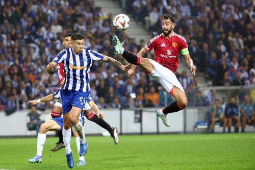 Luis Vieira / The Associated Press
                                Manchester United captain Bruno Fernandes (right) was ejected from Thursday’s Europa League match against FC Porto.