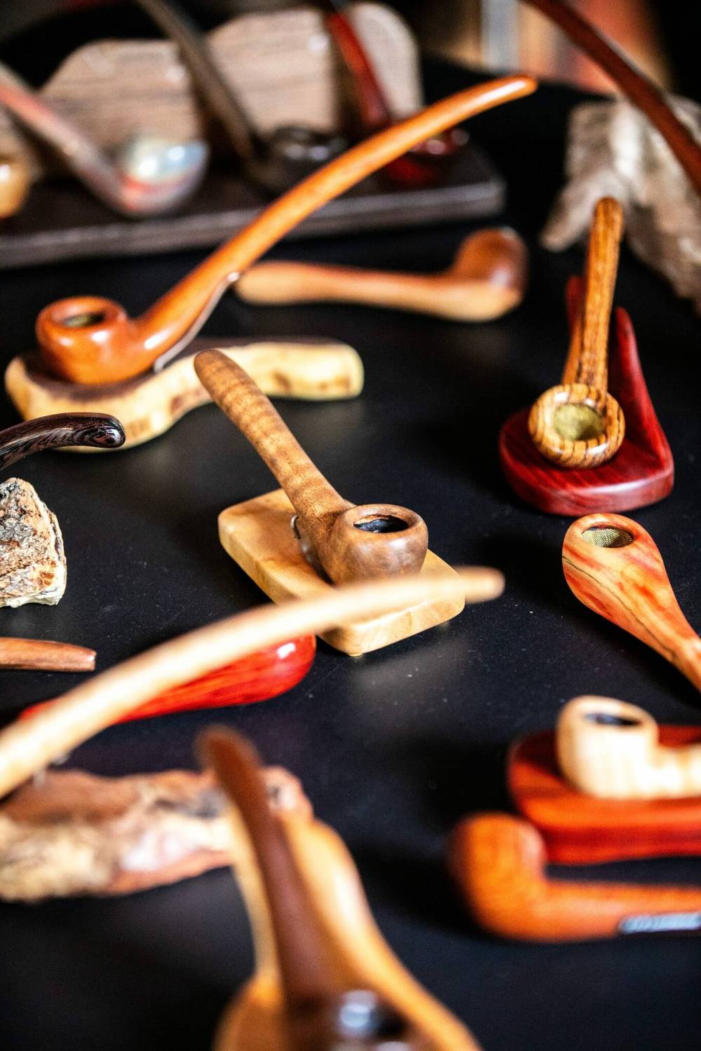 MIKAELA MACKENZIE / WINNIPEG FREE PRESS
Jeff Nelson's pipes have four distinct styles.