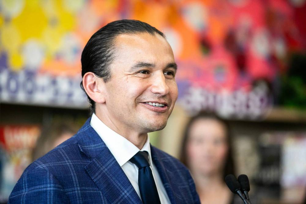 MIKAELA MACKENZIE / FREE PRESS
“We know that when a kid shows up to school hungry, it’s a barrier to learning. We’ve heard this loud and clear from teachers and educators across the province,” said Premier Wab Kinew.