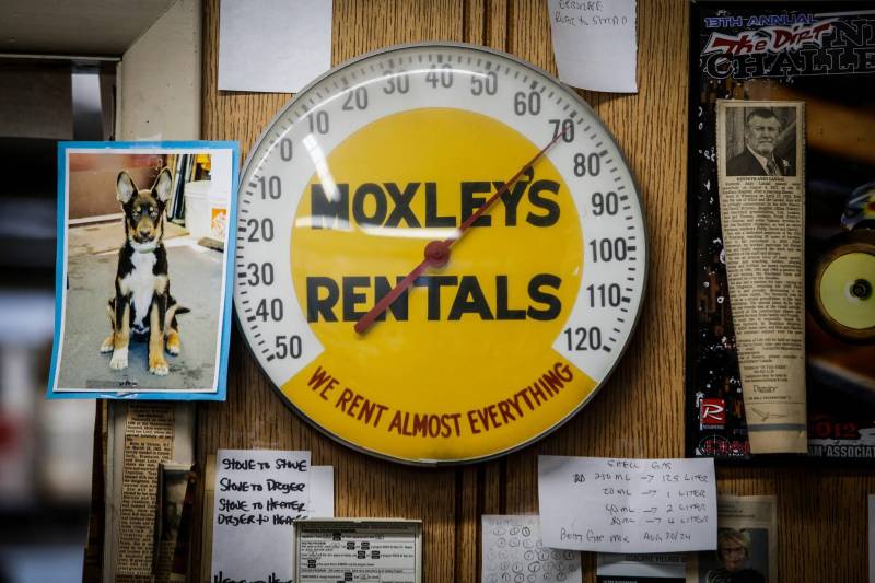 JOHN WOODS / FREE PRESS
Moxley’s interior suggests a simpler time, business-wise.