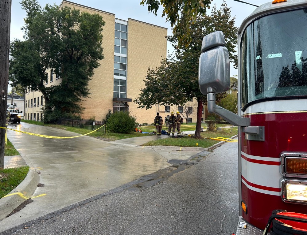 A fire broke out at the Pamela Apartments at 761 Wolseley Ave. on Wednesday morning. (Nicole Buffie / Free Press)