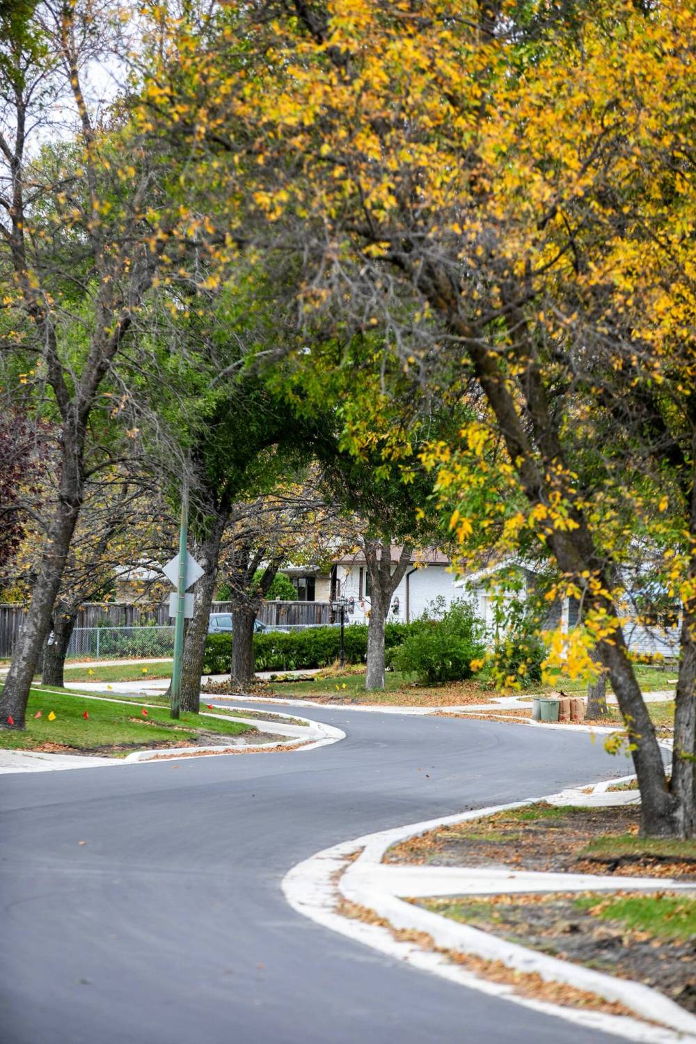 MIKAELA MACKENZIE / FREE PRESS
                                The road project was essentially completed by mid-October, though residents were still waiting for lawns to be re-sodded.